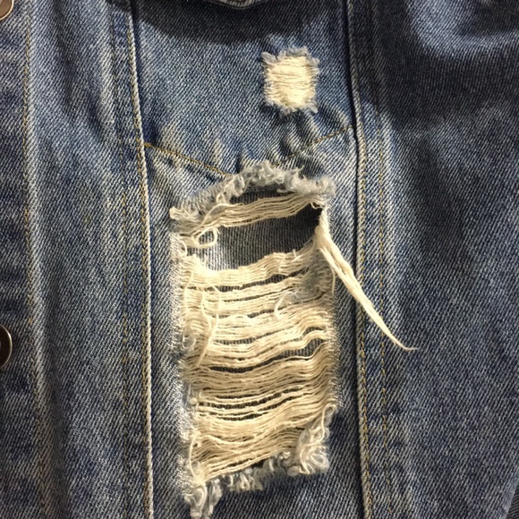 Love Tree Distressed Ripped Frayed Blue Denim Button Down Shirt Jacket - Picture 7 of 7